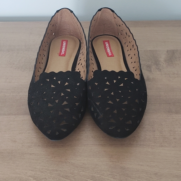 UNIONBAY Black Loafers - Picture 2 of 6